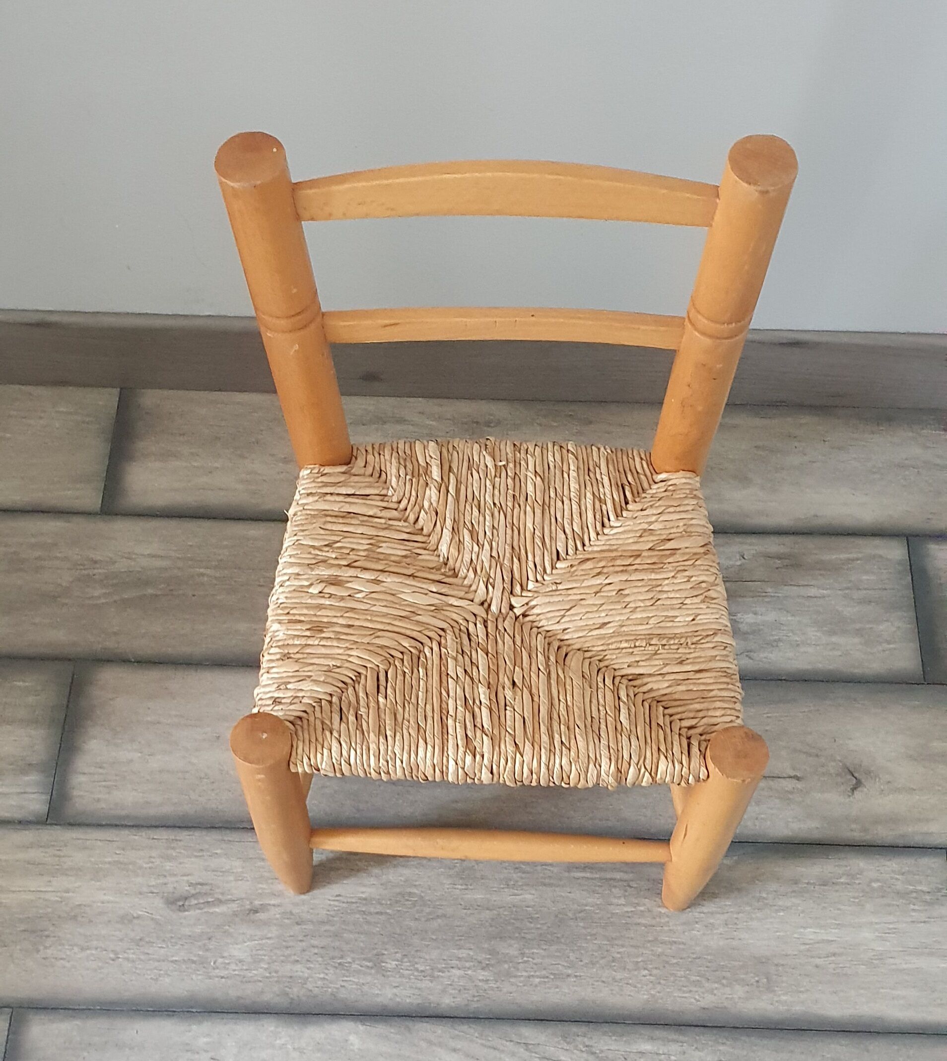 Stuffed stool and chair