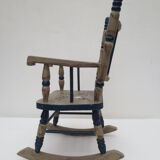 Fauteuil à bascule pour poupées en bois décoré couleur gris / bleu