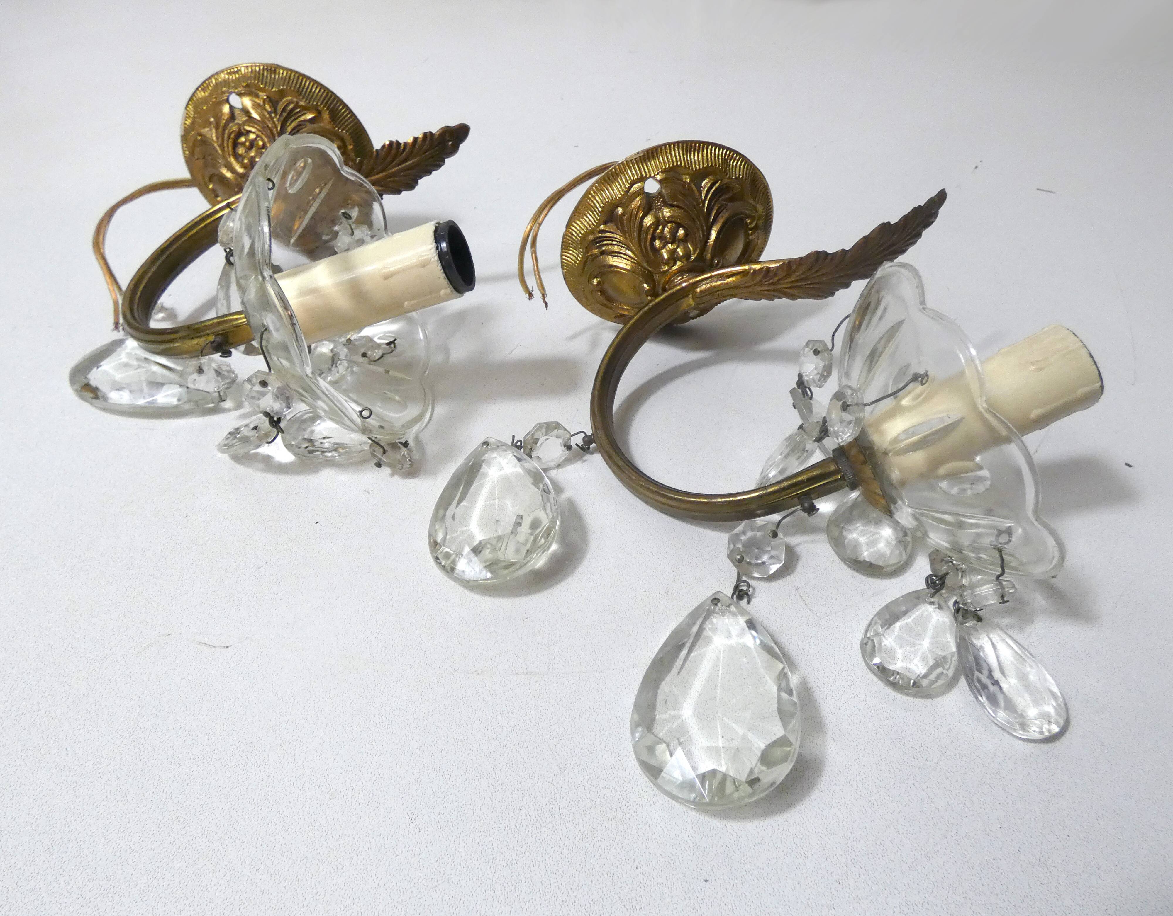 Paire d'appliques en bronze doré et pampilles