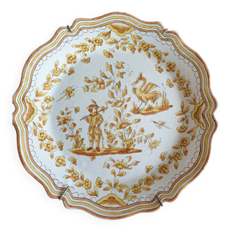 Rare 18th century Moustiers plate by Etienne Ferrat.