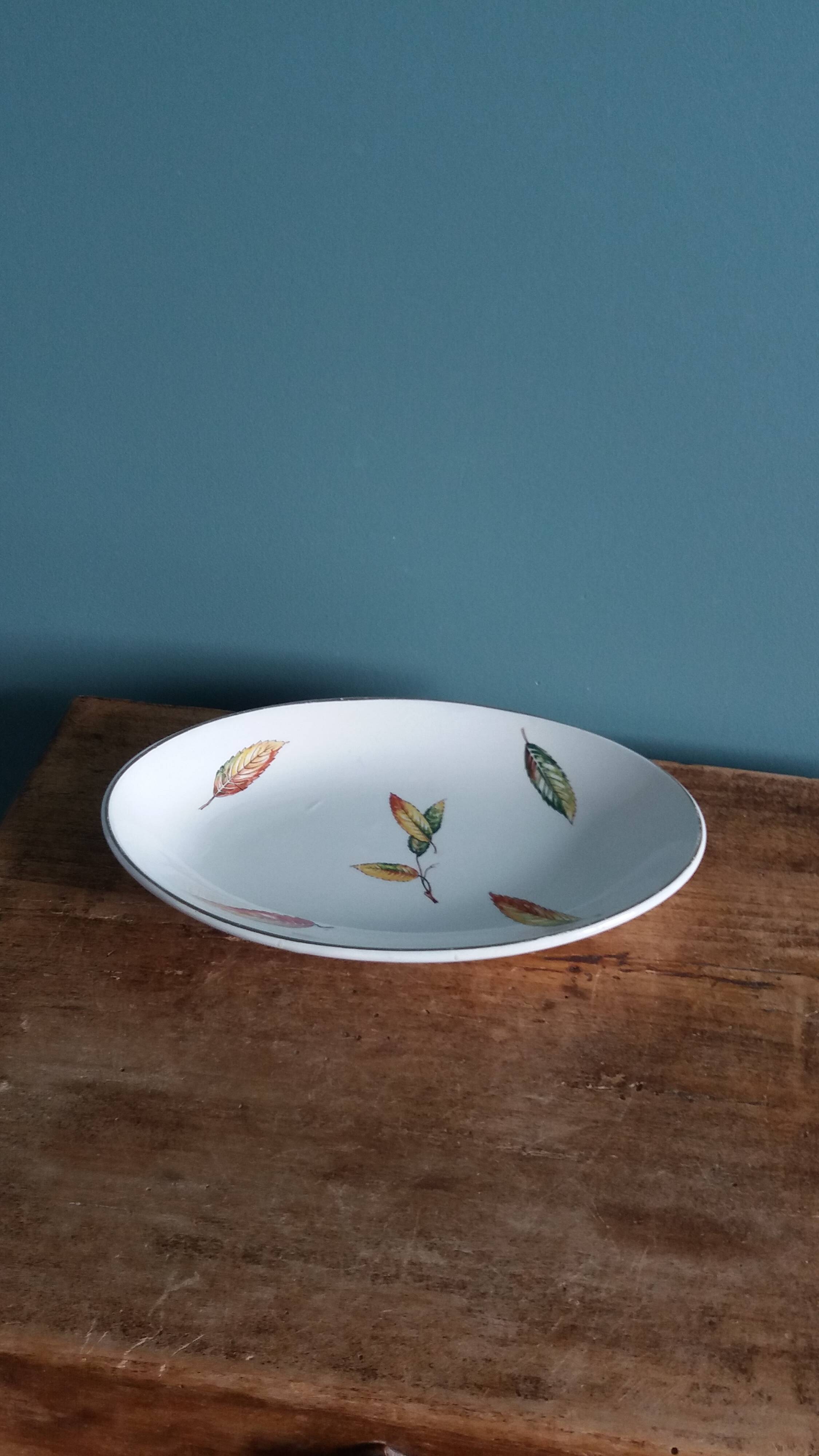 Digoin Sarreguemines bowl decoration La Fontaine