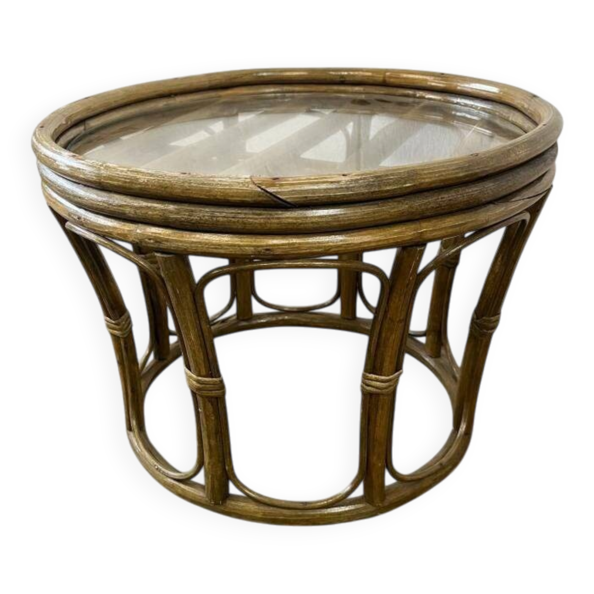 Vintage round side table/coffee table in rattan and wicker