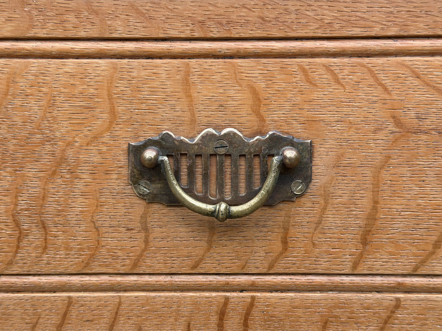 Parisian hotel wardrobe in solid raw oak, 1920.