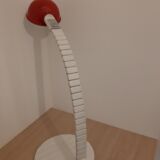 Cobra type desk lamp