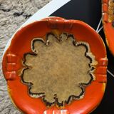 Dish and 4 plates in glazed stoneware orange color and pattern
