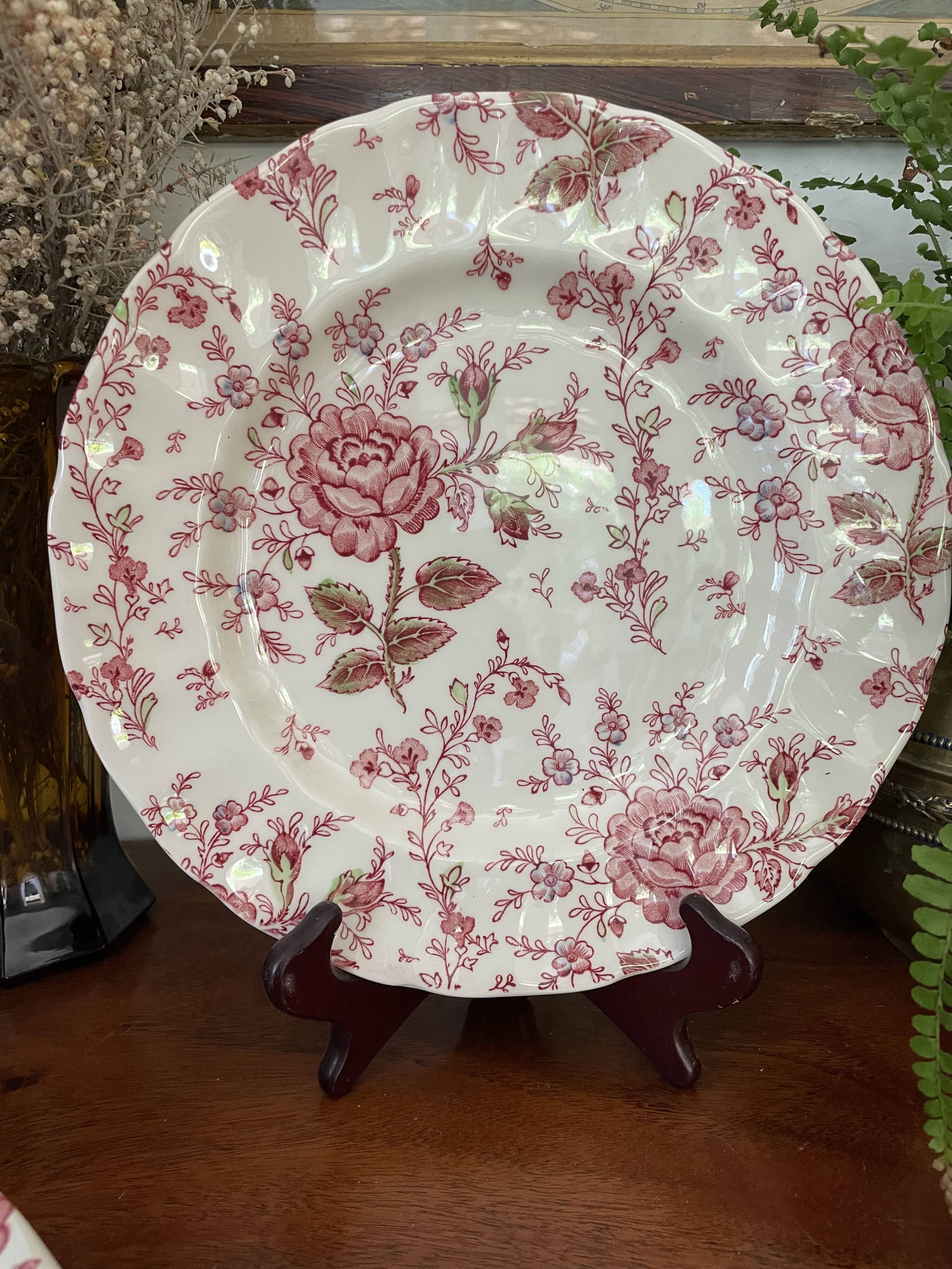 Set of 5 flat plates johnson brother pink chintz
