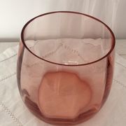 Vase arrondi verre rose saumon - vintage