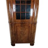 Armoire d’angle antique de l’Allemagne du Nord dans l’Empire tardif en acajou poli