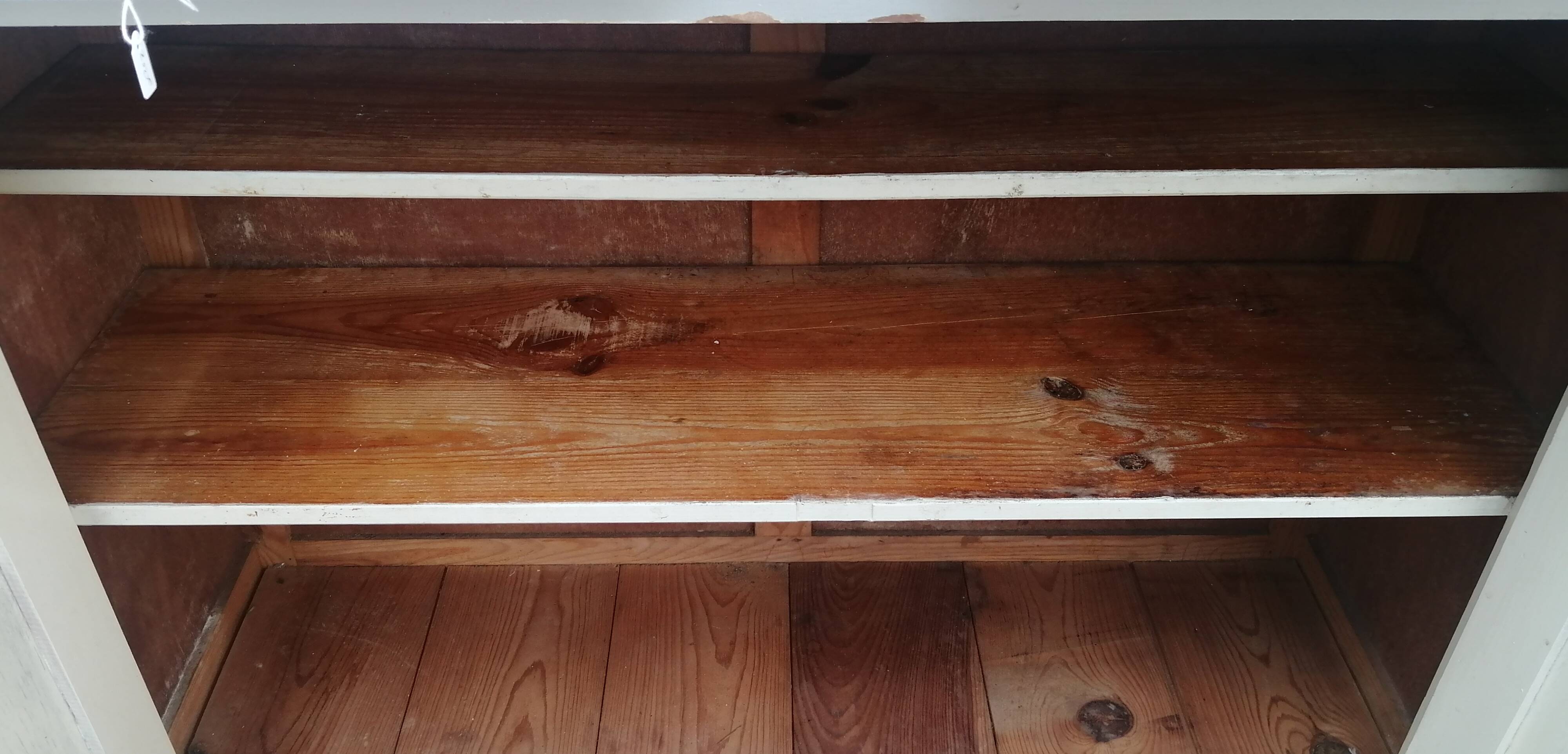 Parisian buffet decorated with flowers