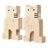 Pair of stylised cats in travertine, Fratelli Manelli, Italy, circa 1970.