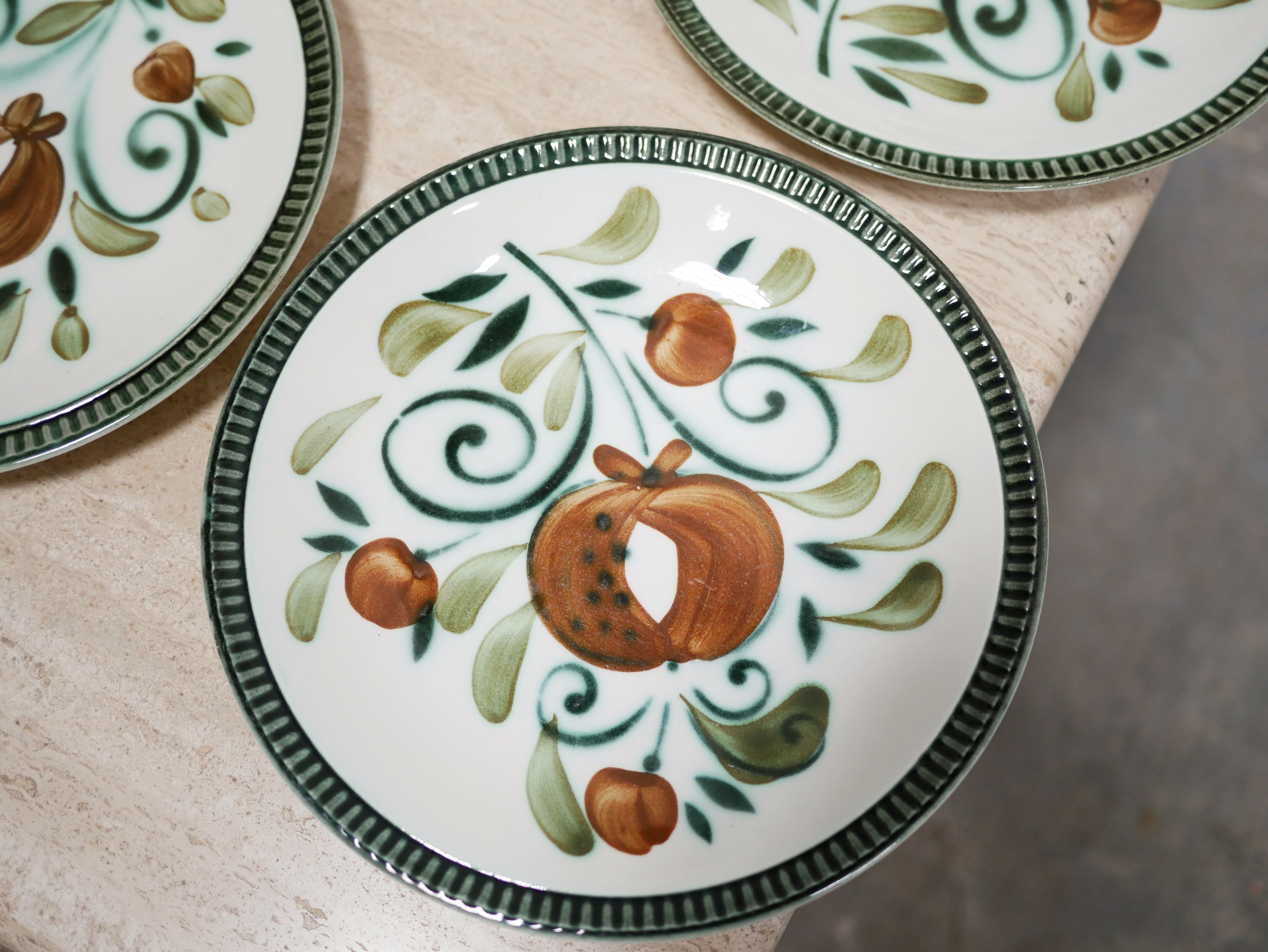 Série de 6 assiettes vintage éditées par Boch La Louvière