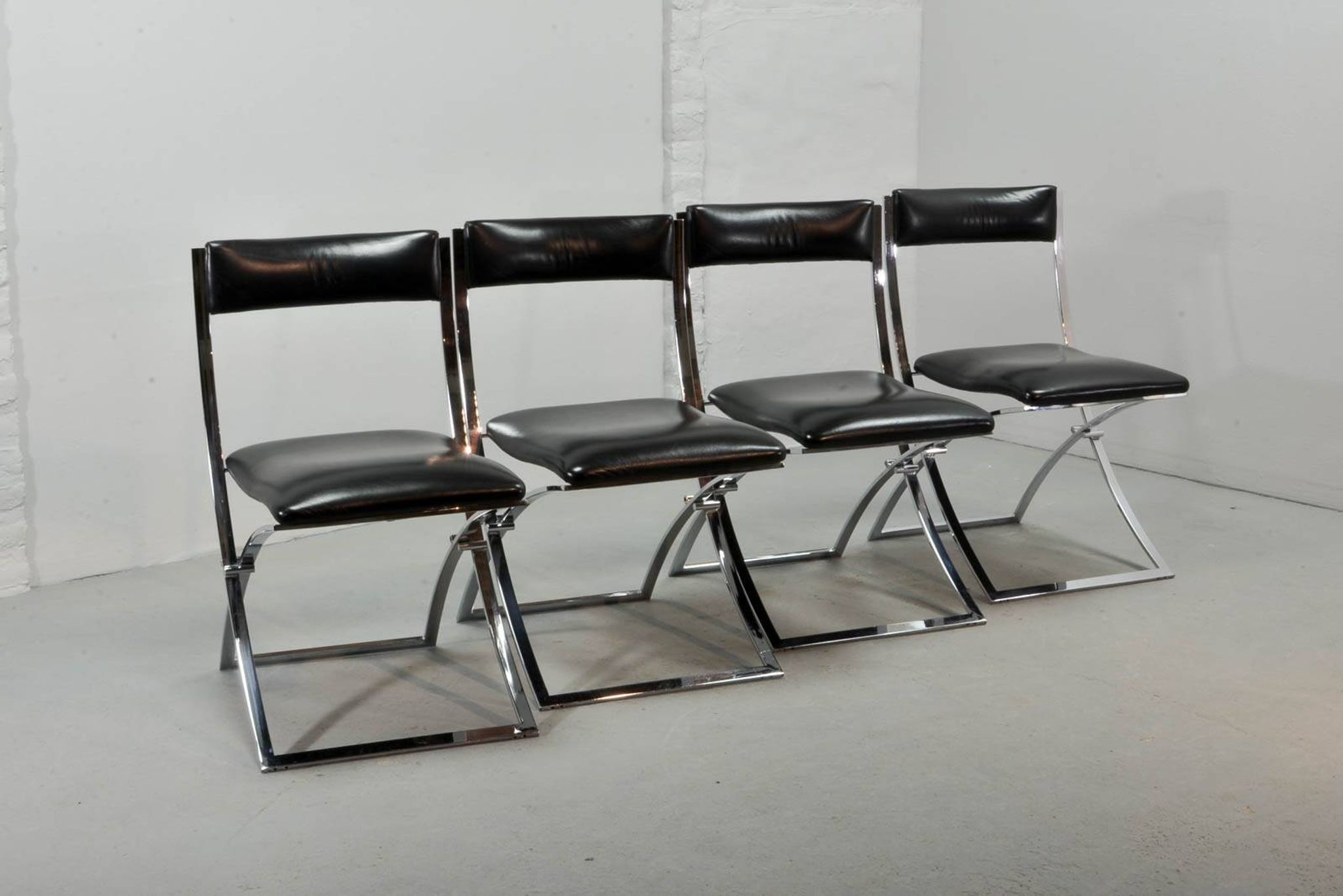 Chaises de salle à manger vintage Marcello Cuneo pour Mobel Italia, années 1980