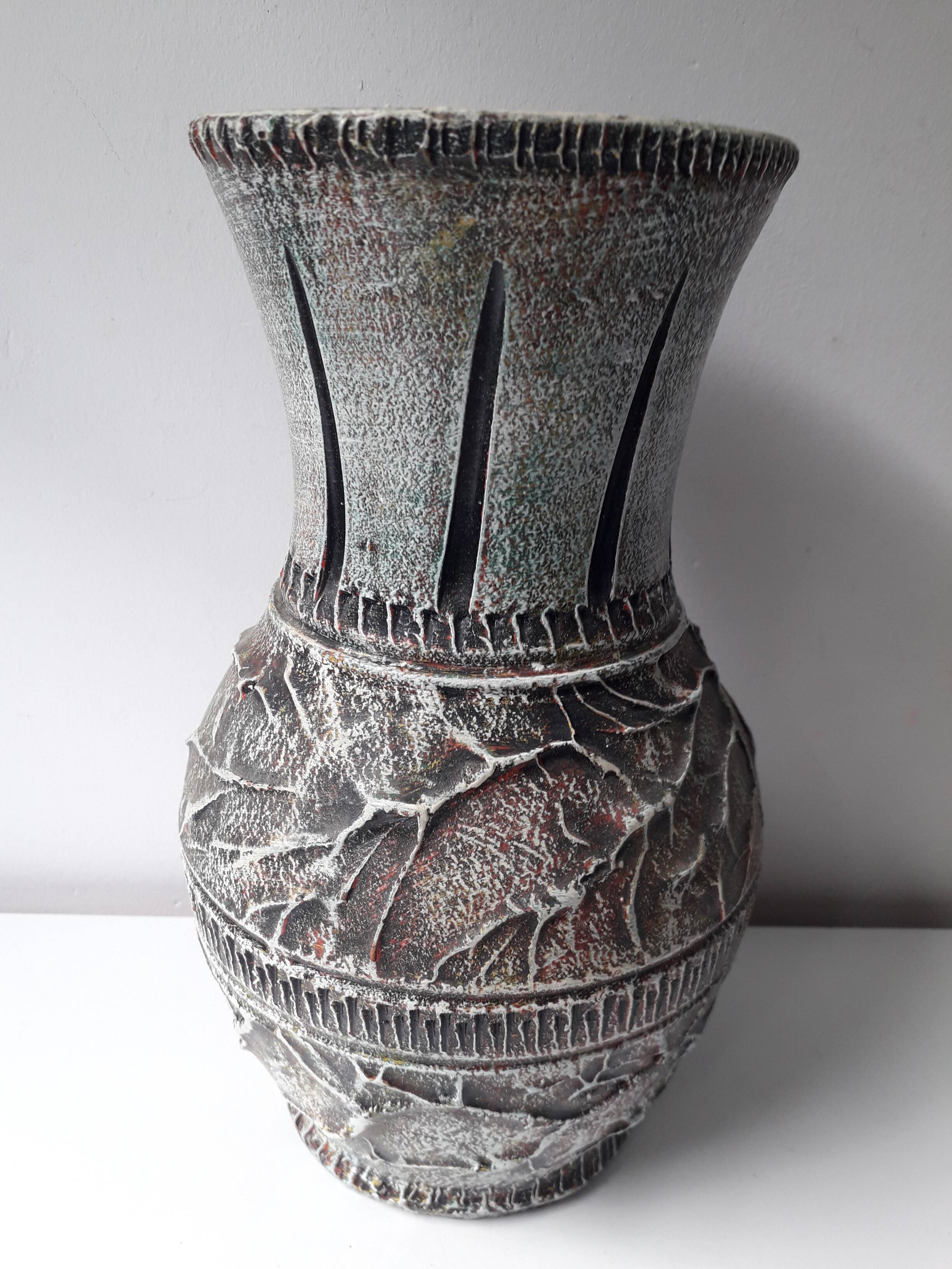 Antique ceramic vase (26cm)