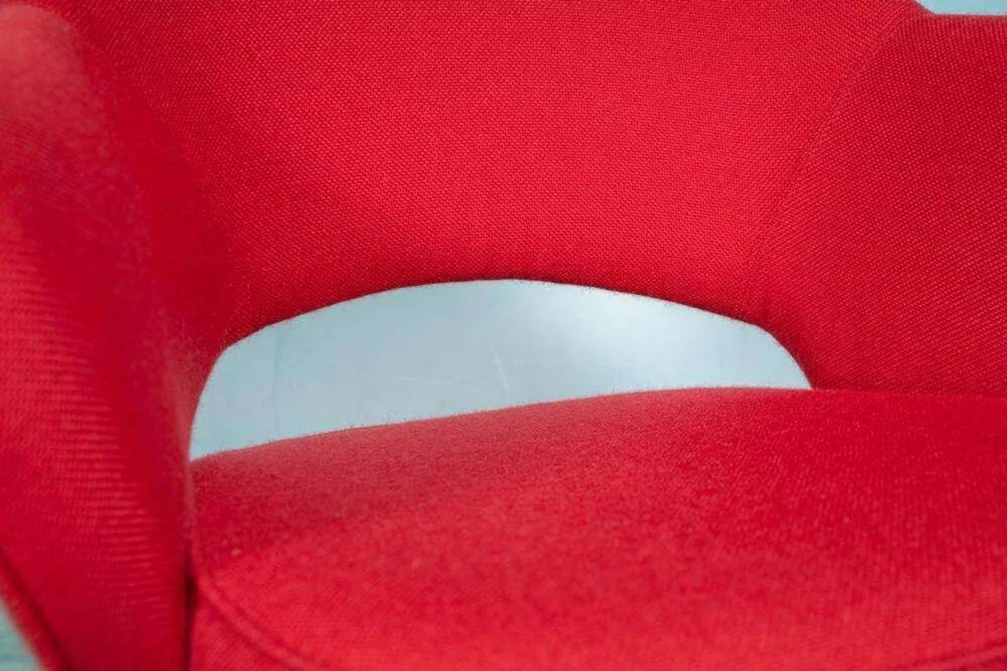 Chaise exécutive Knoll Saarinen des années 1960, époque spatiale.