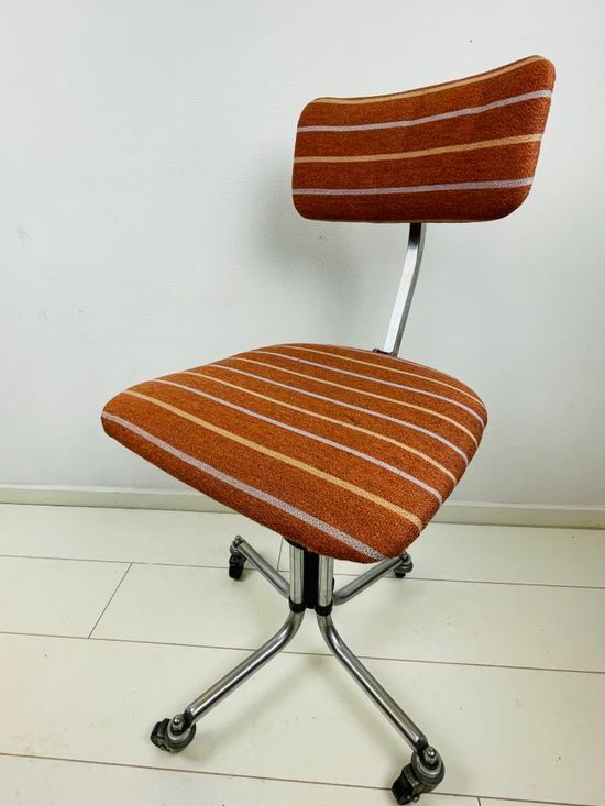 Gispen office chair with wheels