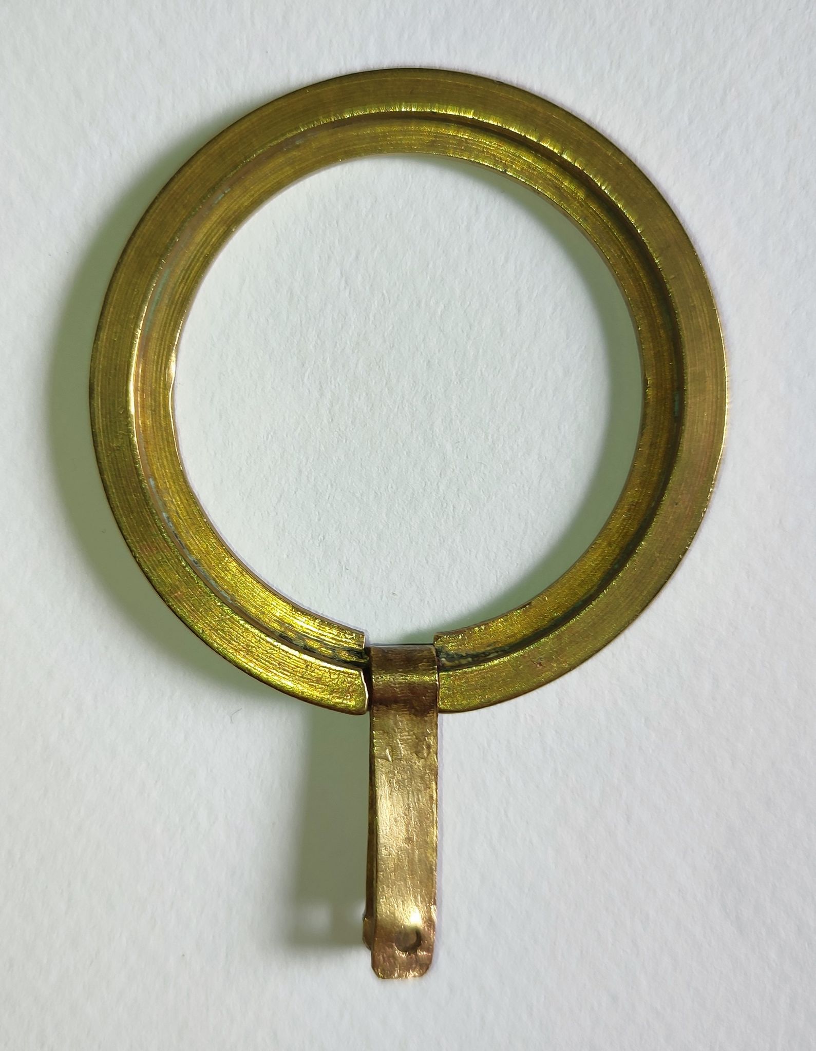 Anneau à tirer second-Empire en bronze