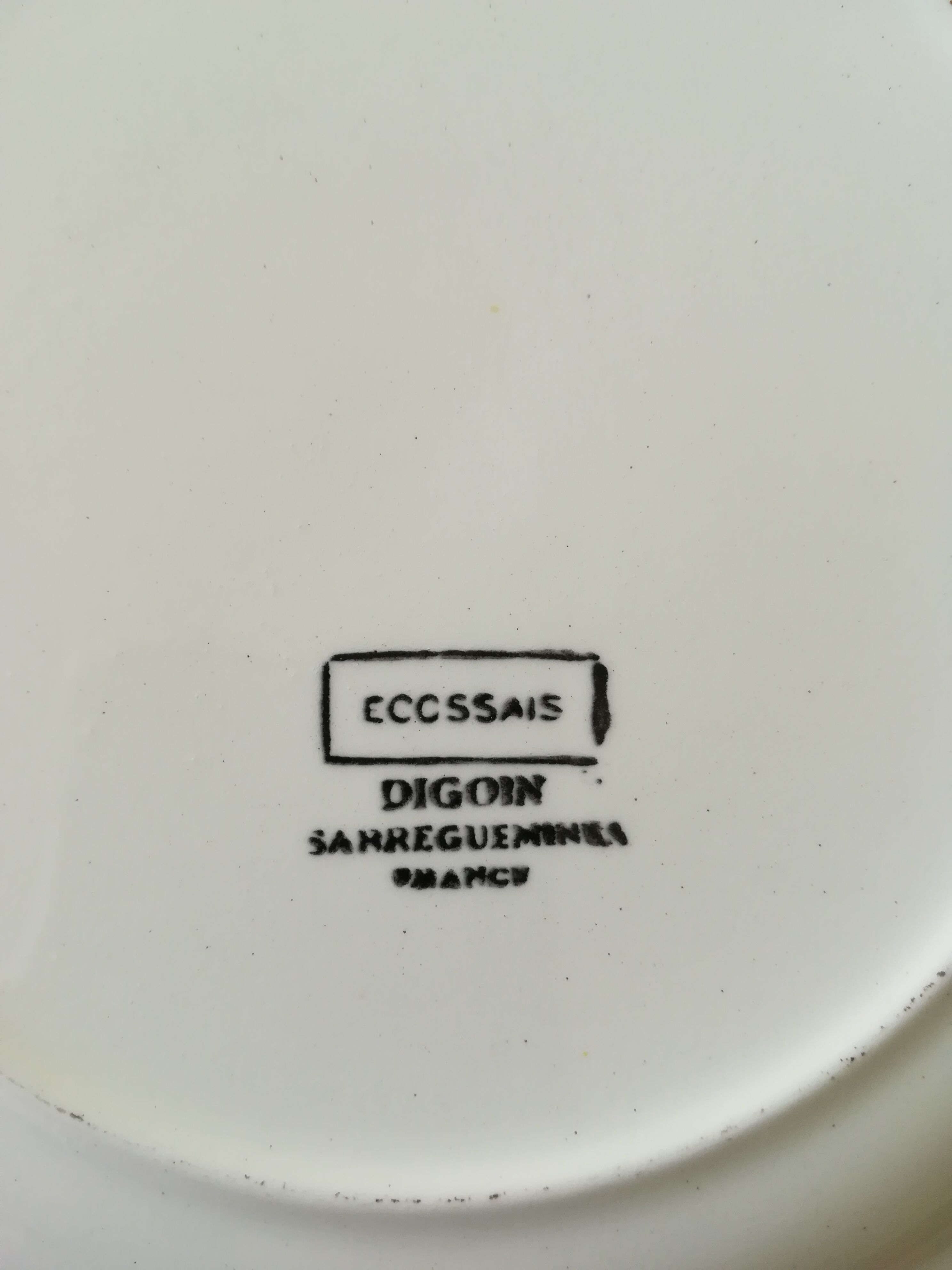 Ensemble de 6 assiettes plates Digoin modèle Ecossais jaune
