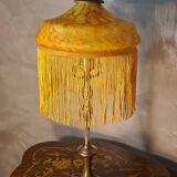 Antique bronze lamp with a marbled yellow glass paste shade, 52x21 cm. Inter a l