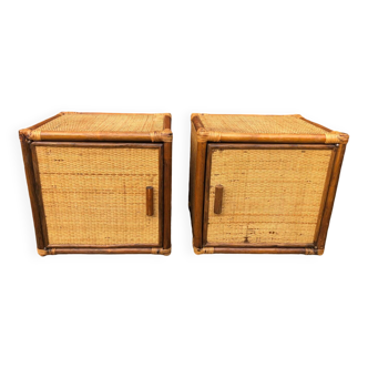 Paire de tables d’appoint ou chevet en rotin