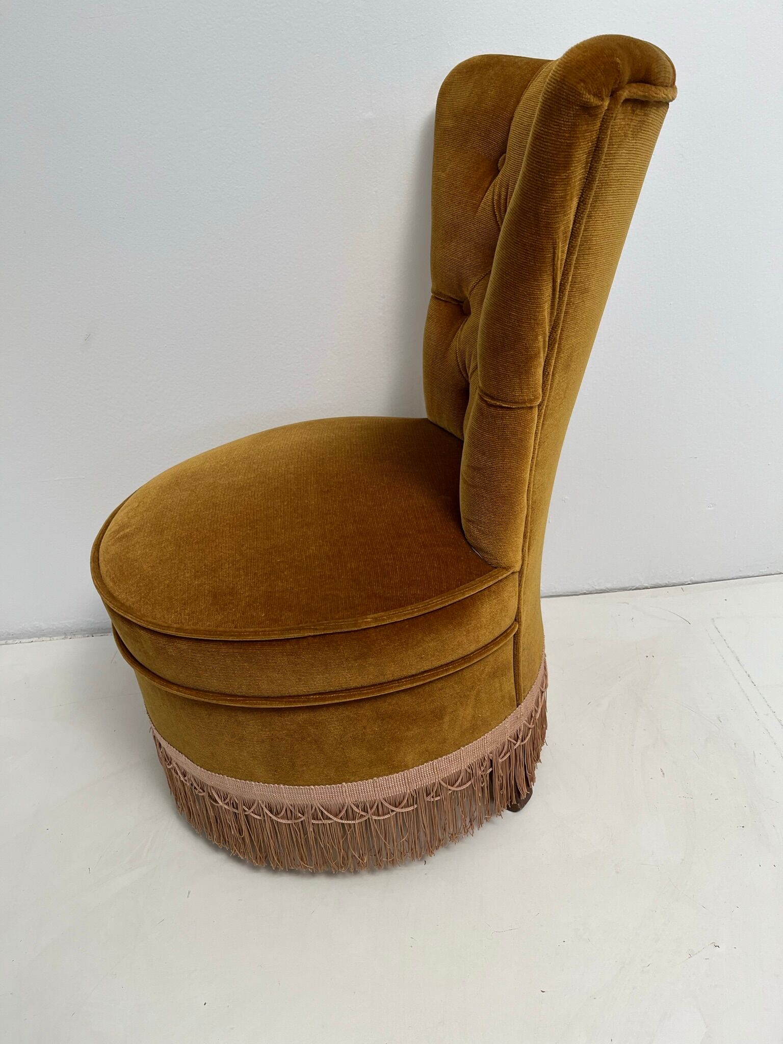 Vintage toad armchair with fringe 50s