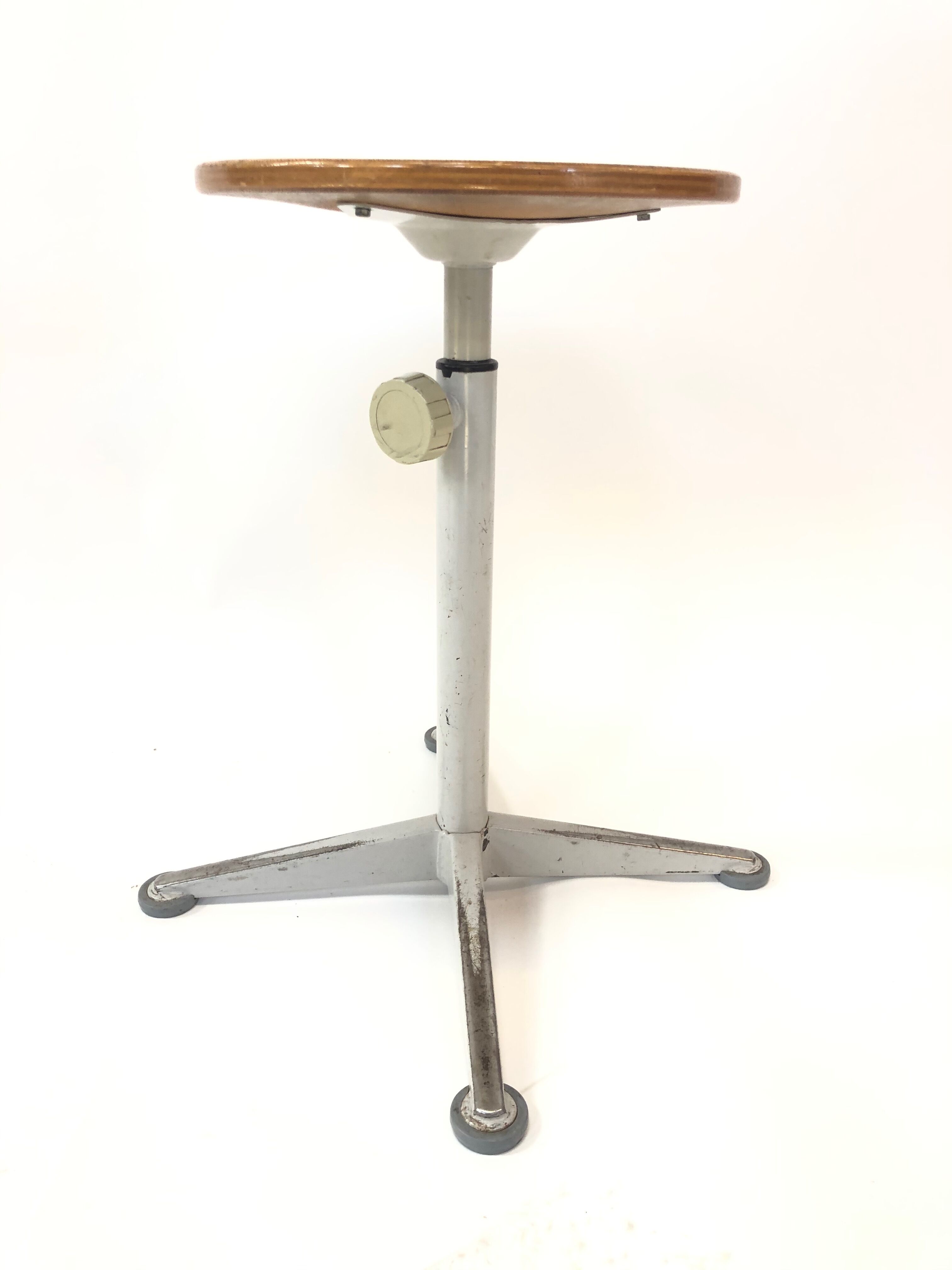 Vintage stool work tabouret by Friso Kramer Ahrend de Cirkel