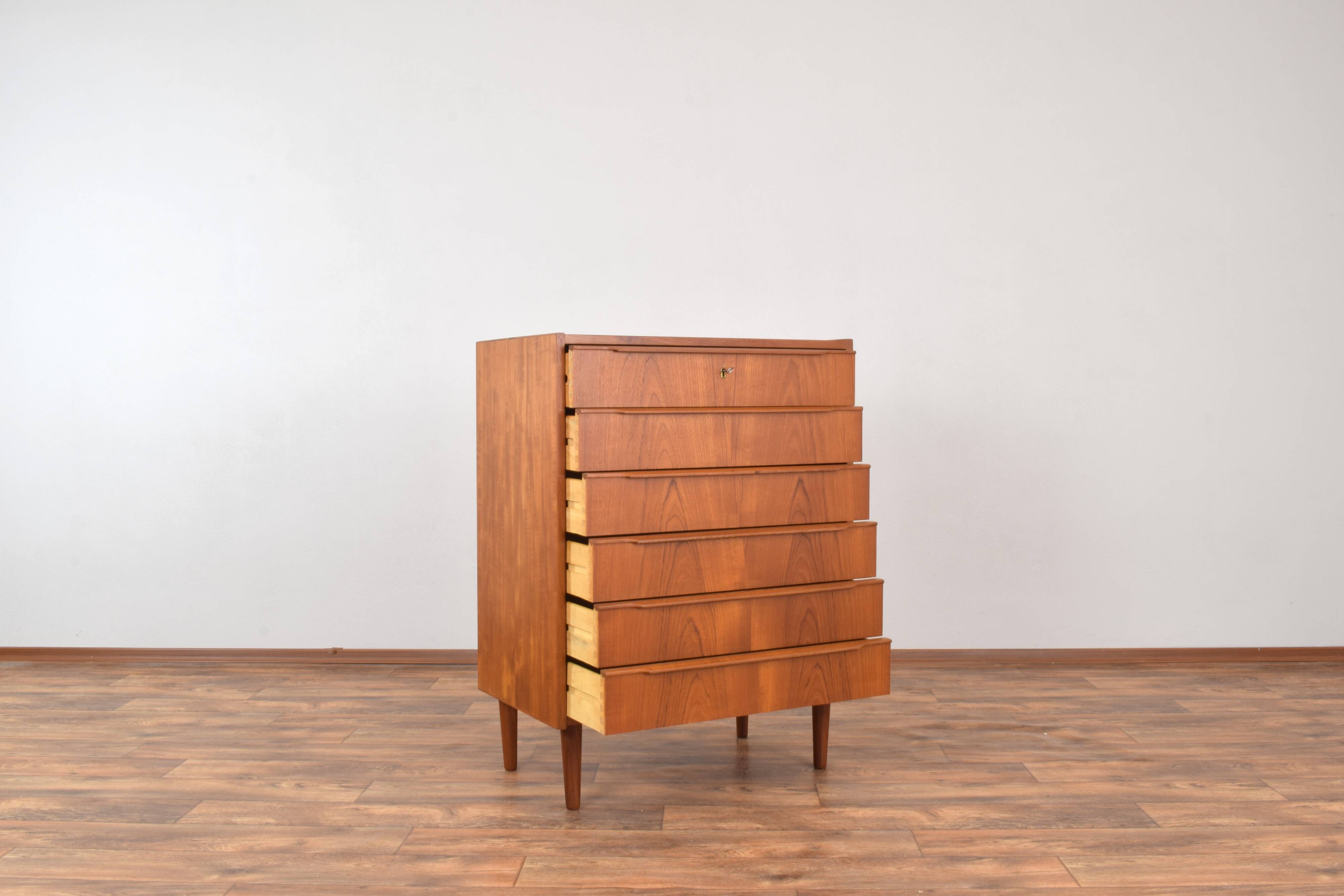 Mid-Century Danish Teak Chest of Drawers, 1960s