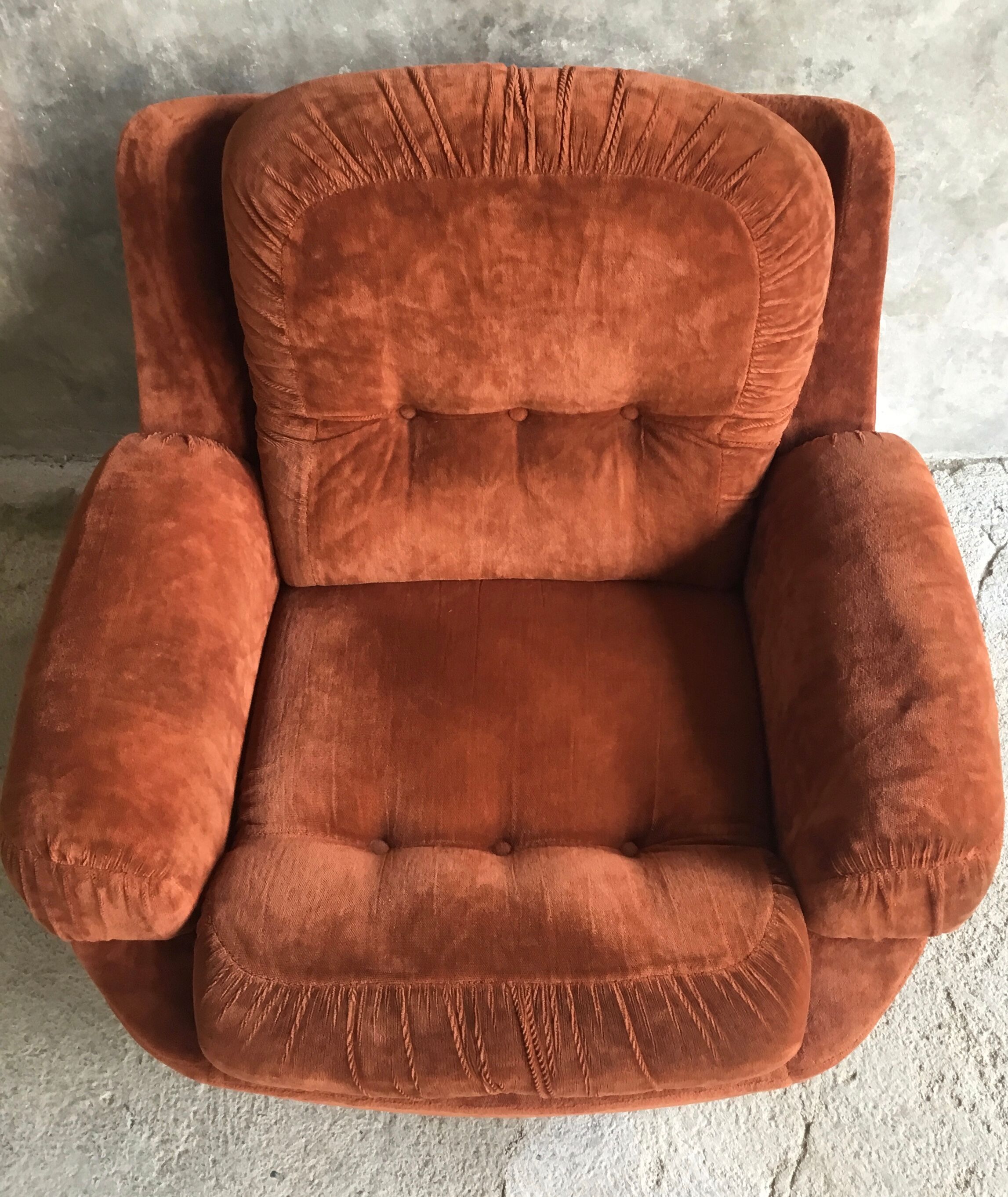 Space-age armchair shell smooth velvet brown - vintage 1970