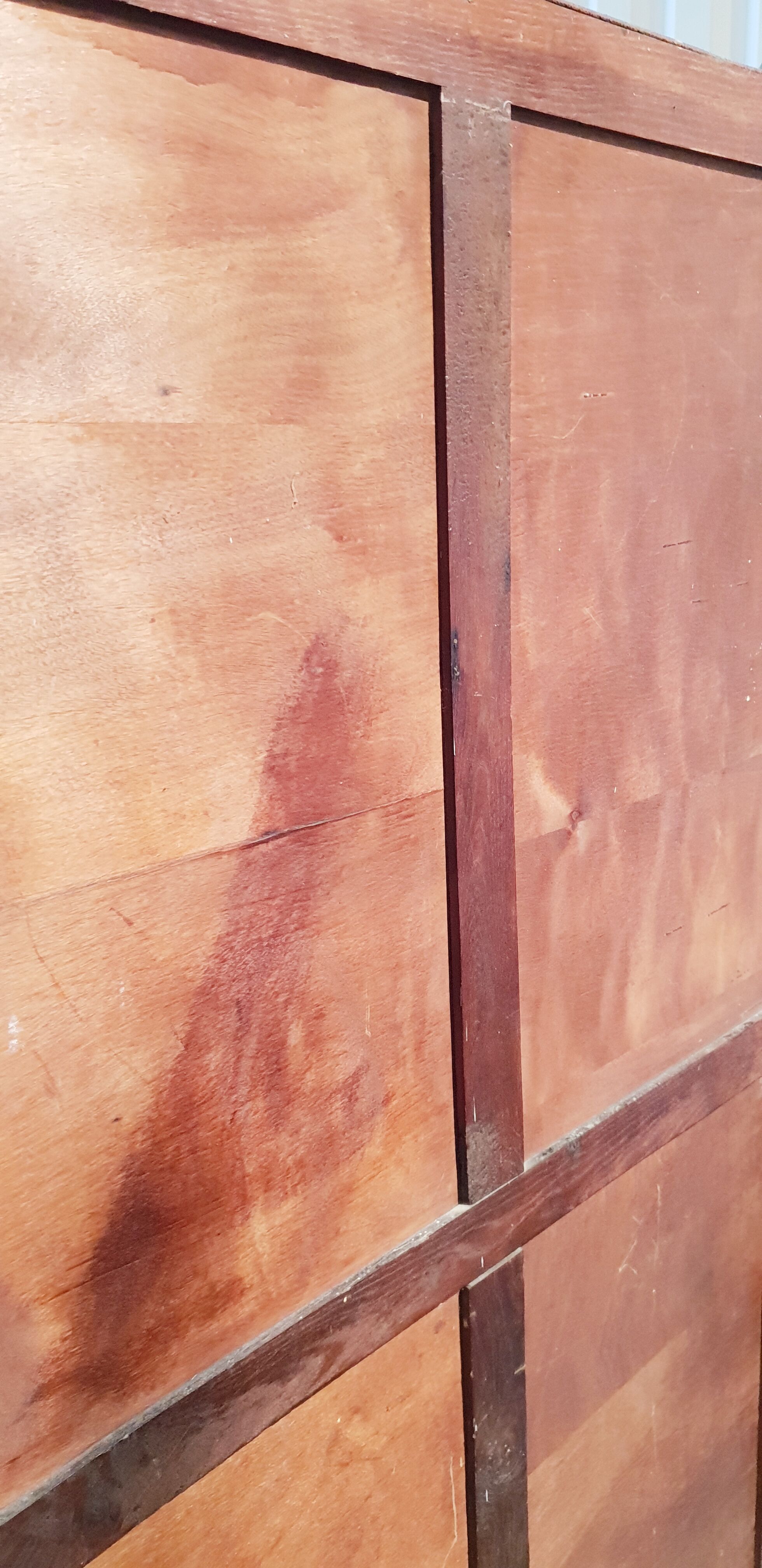 Armoire vintage