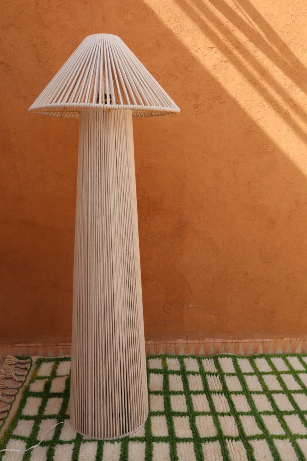 Off-white cotton hat floor lamp