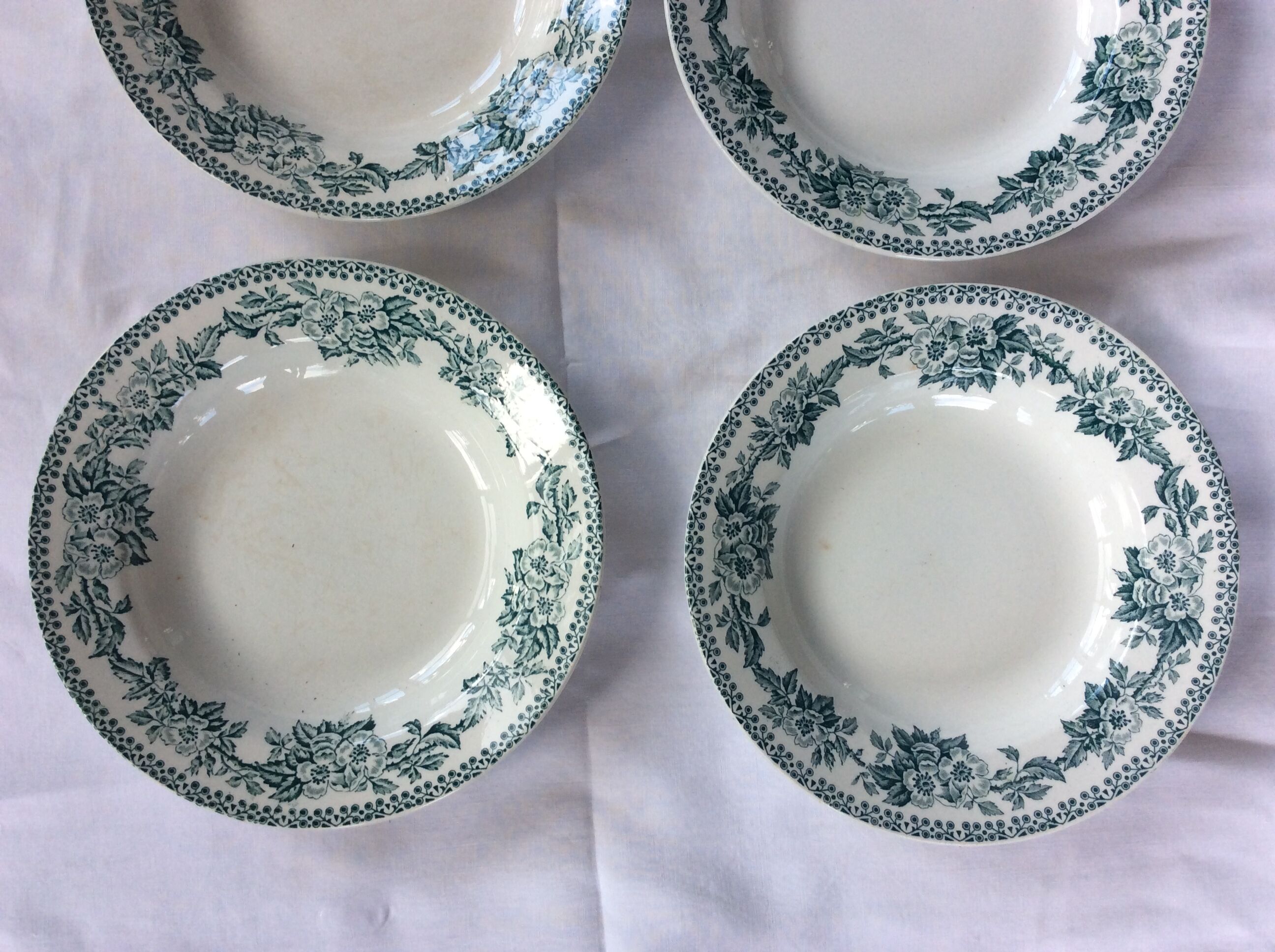 8 vintage hollow plates Terre de Fer