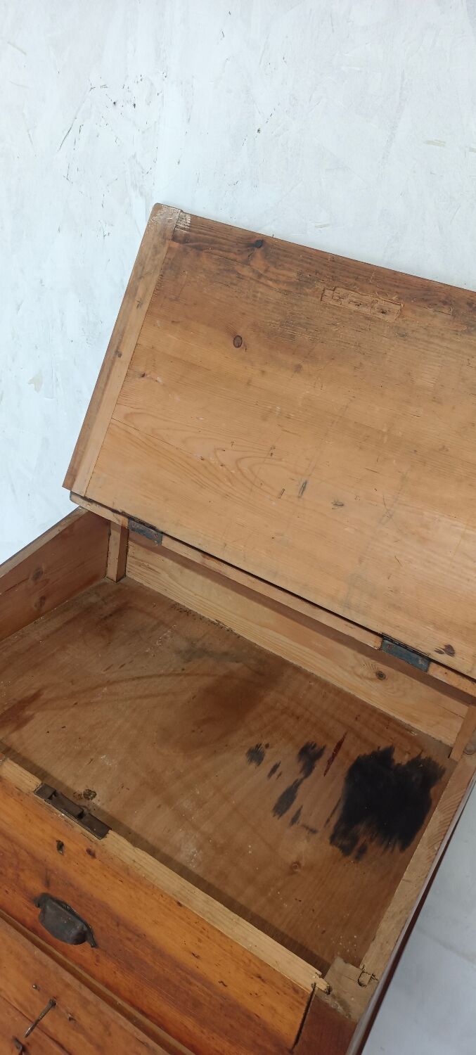 Printer's workshop furniture