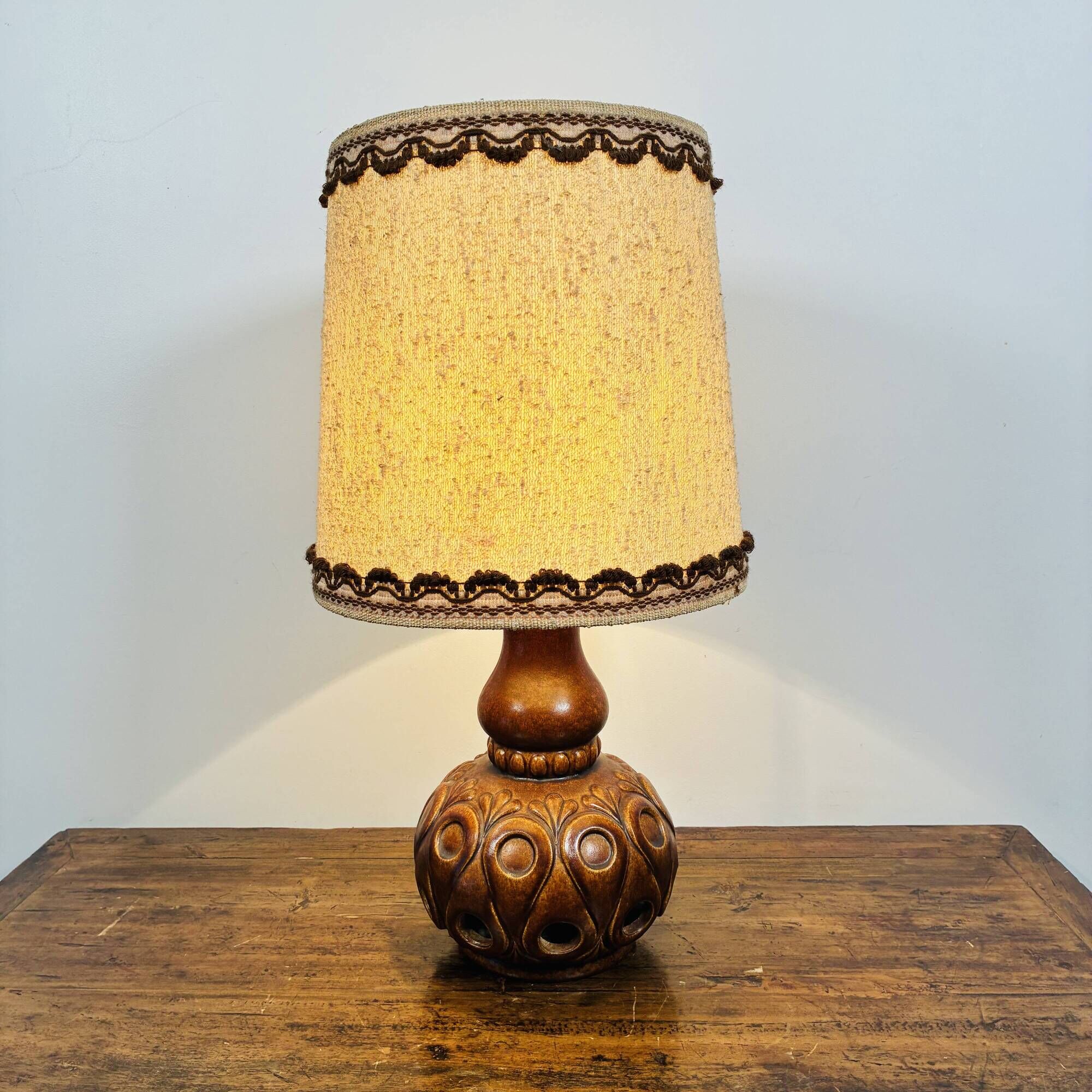 Vintage 70s Table Lamp - Sculpted Ceramic with Shade