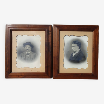 Portraits in mat and walnut frame, 1911