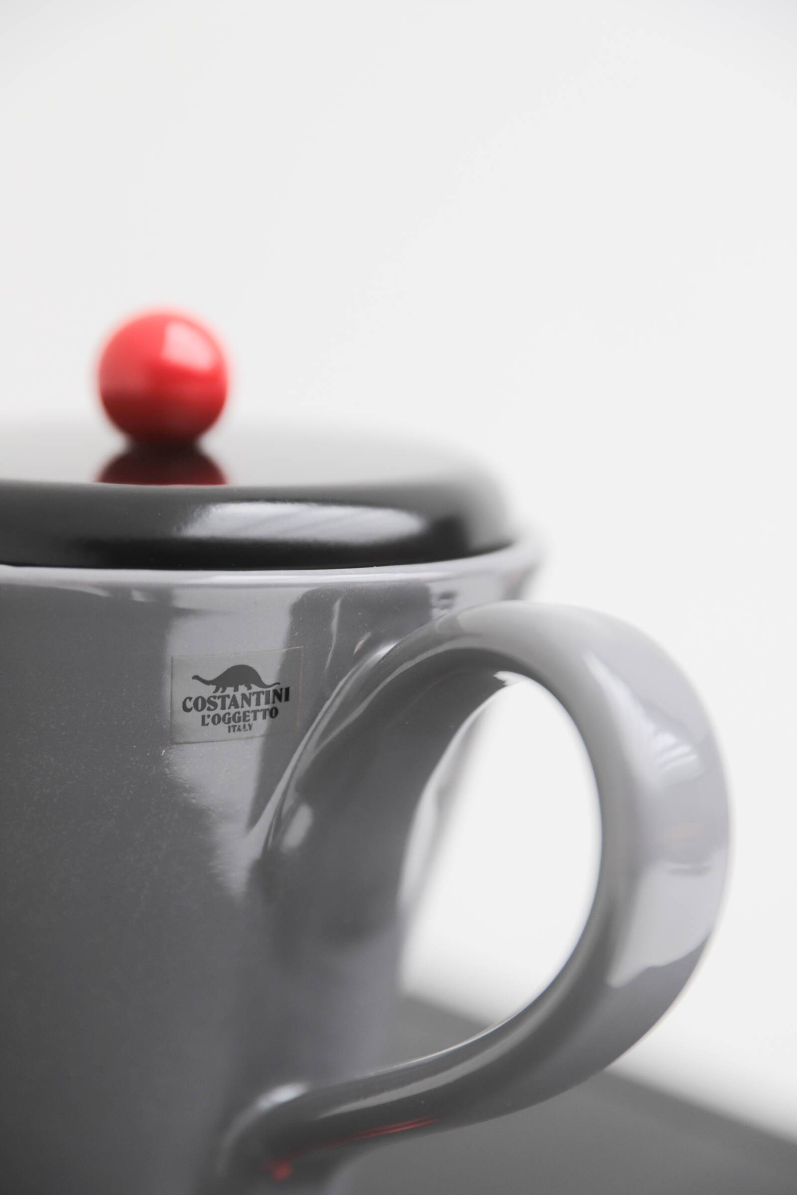 Coffee / tea set designed by Pietro D'Amato, manufactured by Costantini l’Ogetto