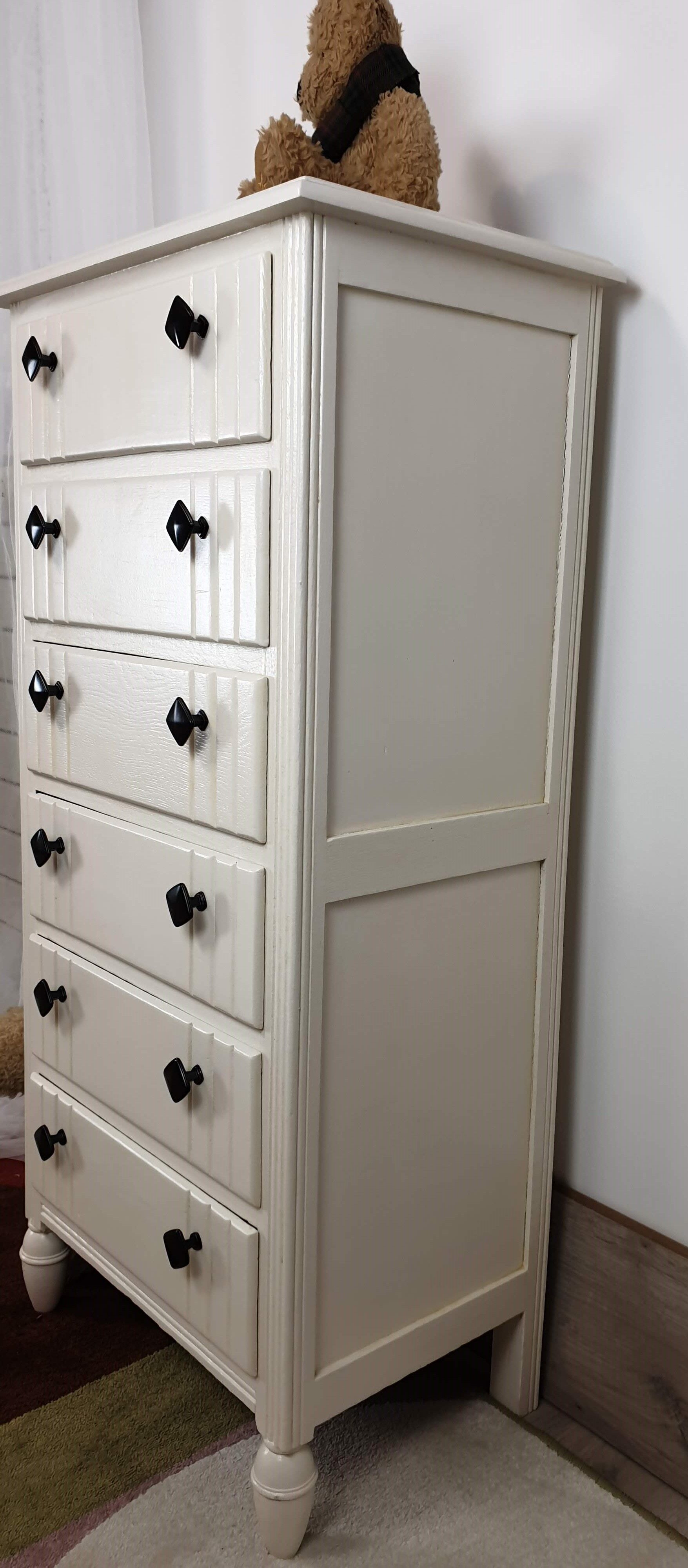 Art Deco-style dresser