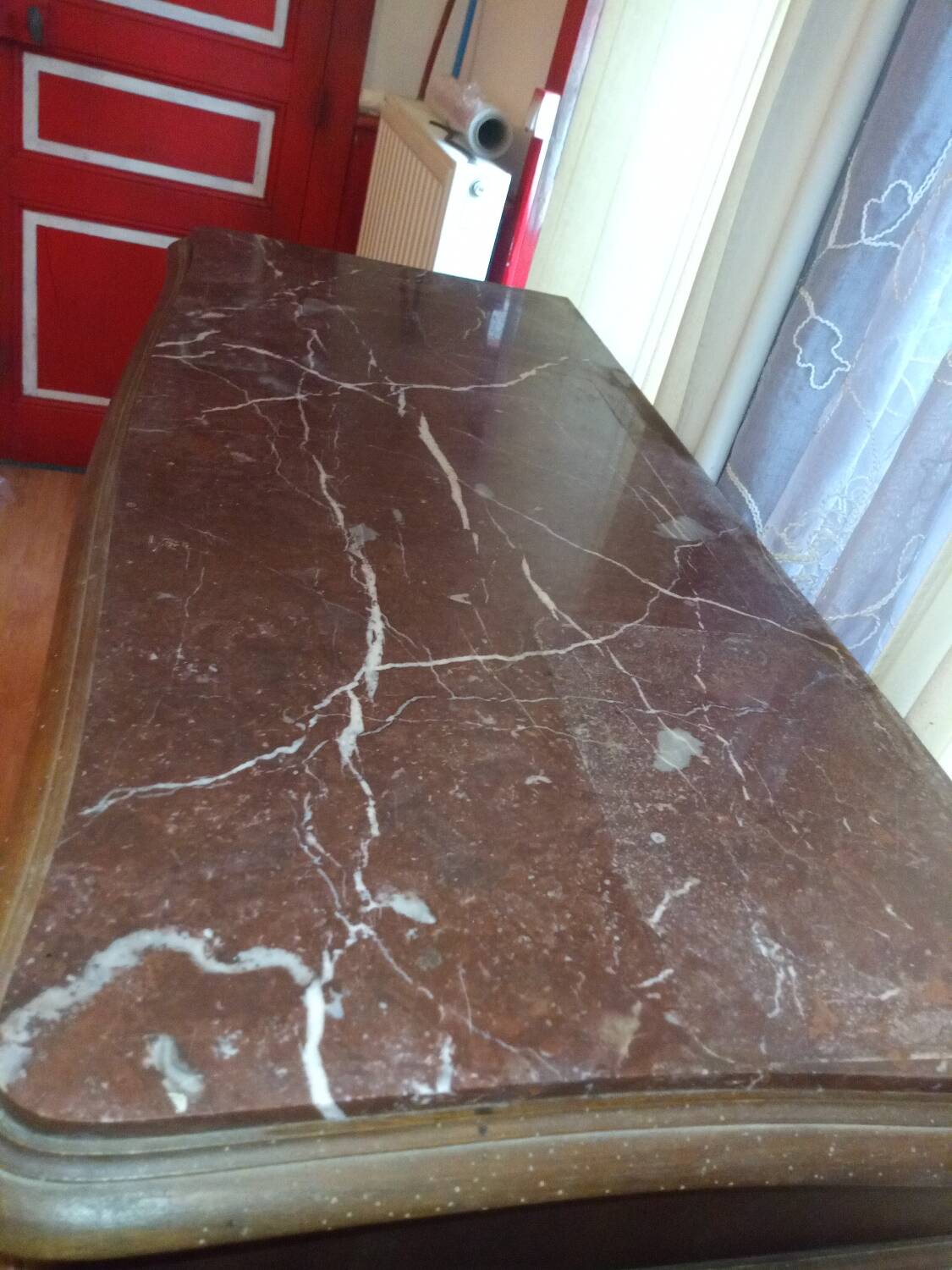 Rocaille style chest of drawers