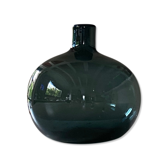 Morin ball vase