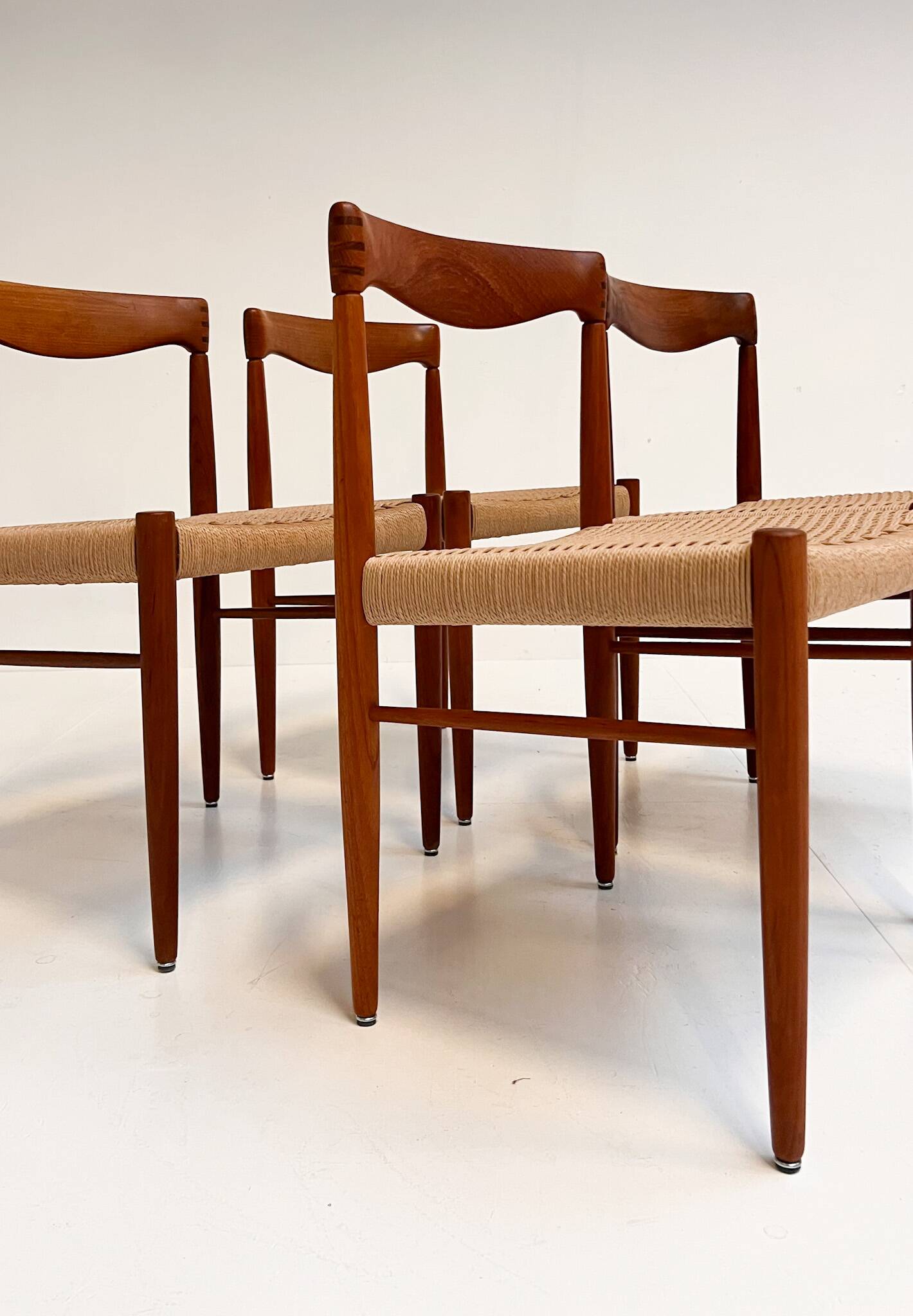 Refurbished set of 4 papercord chairs by H. Klein for Bramin, 1960s