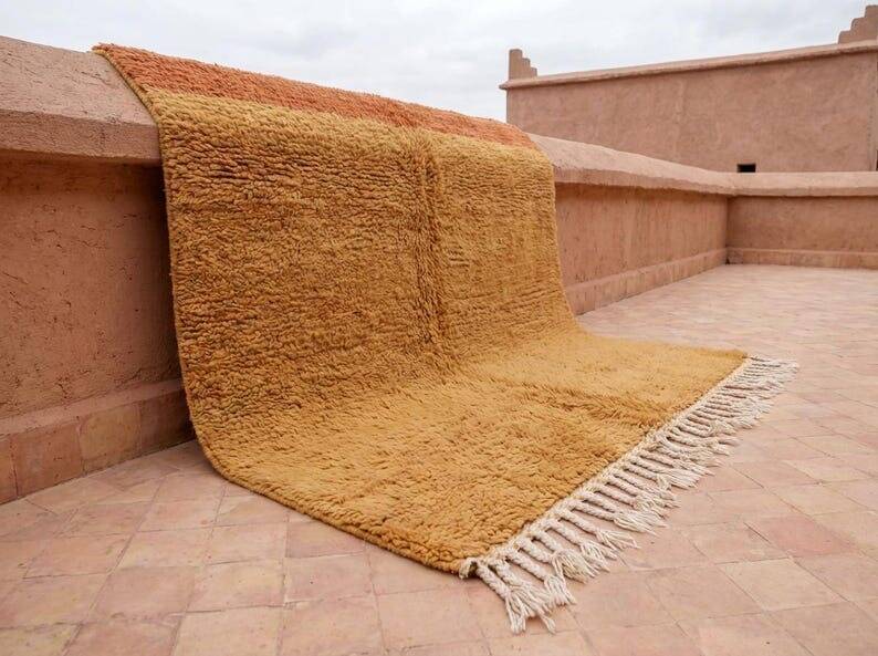 Handmade pure wool rug, size 1.5/2.5 m.