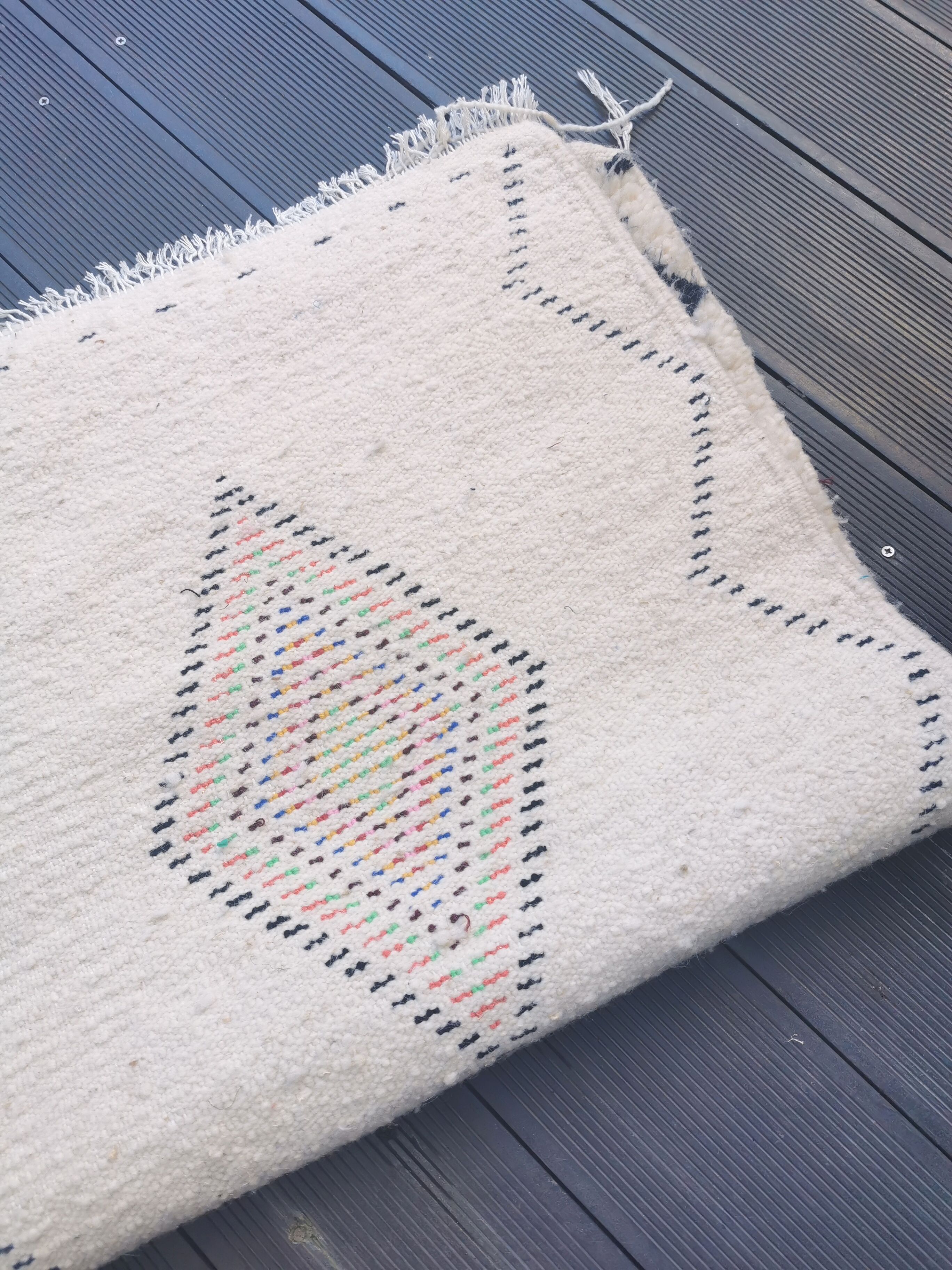 Berber carpet down bed 59x107cm