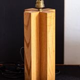 Pied de lampe en bois formant croisillon, années 1970-80