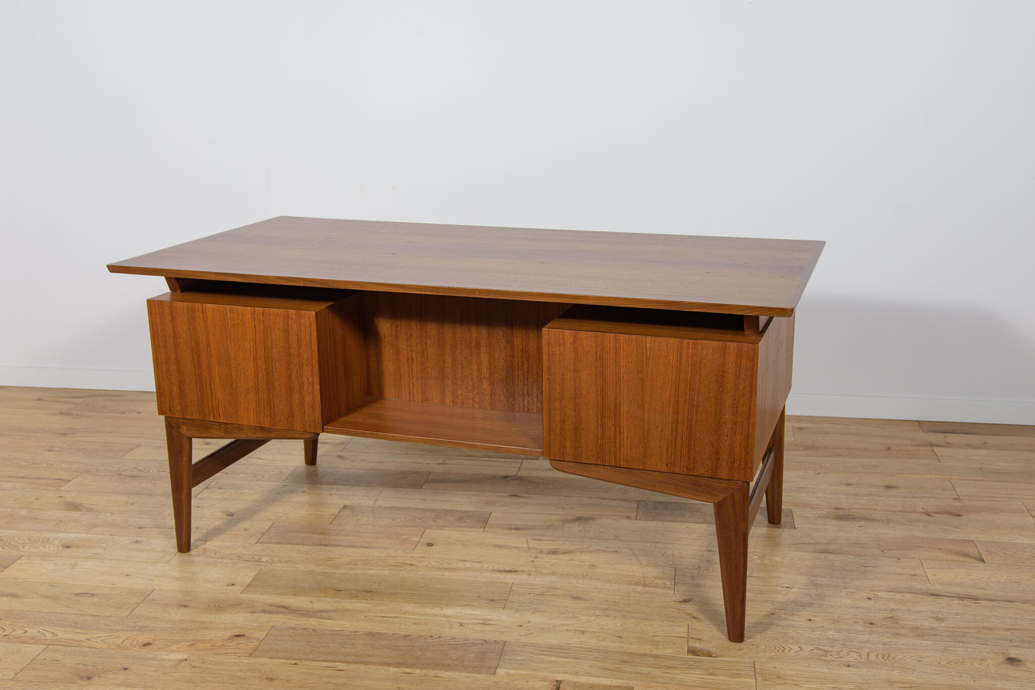 Mid-Century Freestanding Teak Desk, 1960s