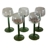 5 white wine glasses