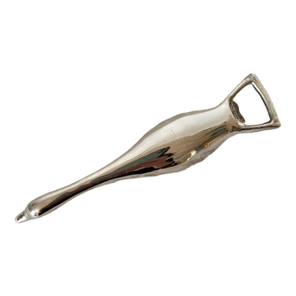 Zoomorphic bird bottle opener in silver metal