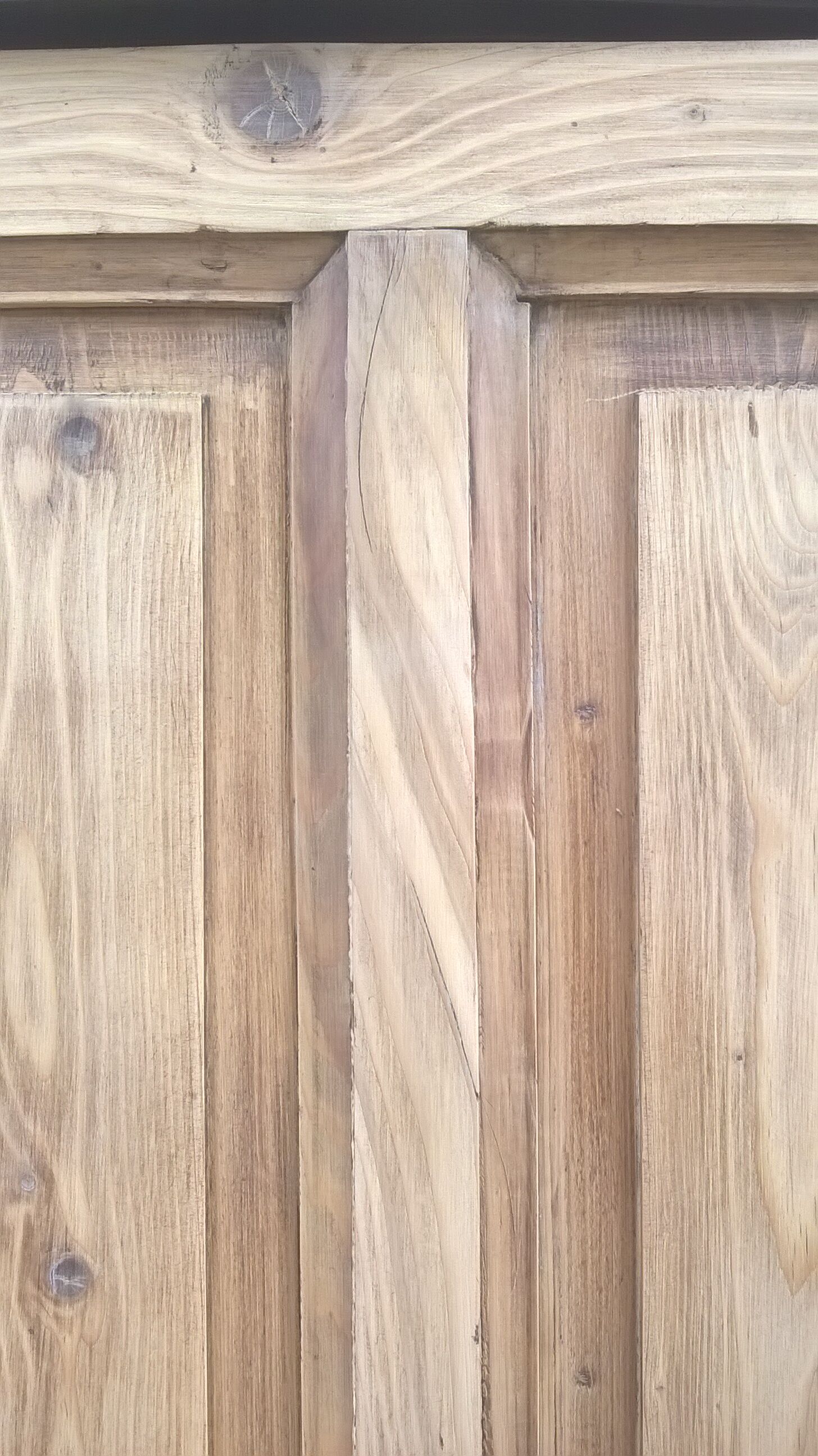 Cabinet patina black and green