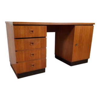 vintage desk