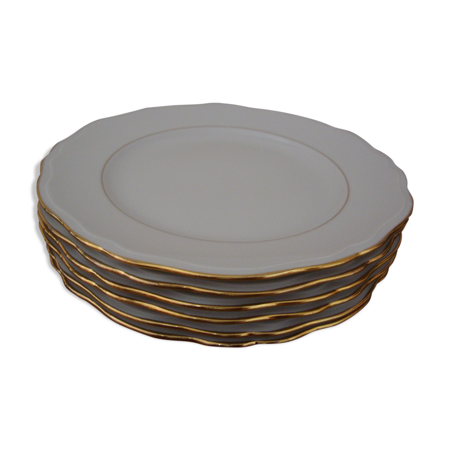 6 Flat plates made of fine porcelain creation A. Deshoulière