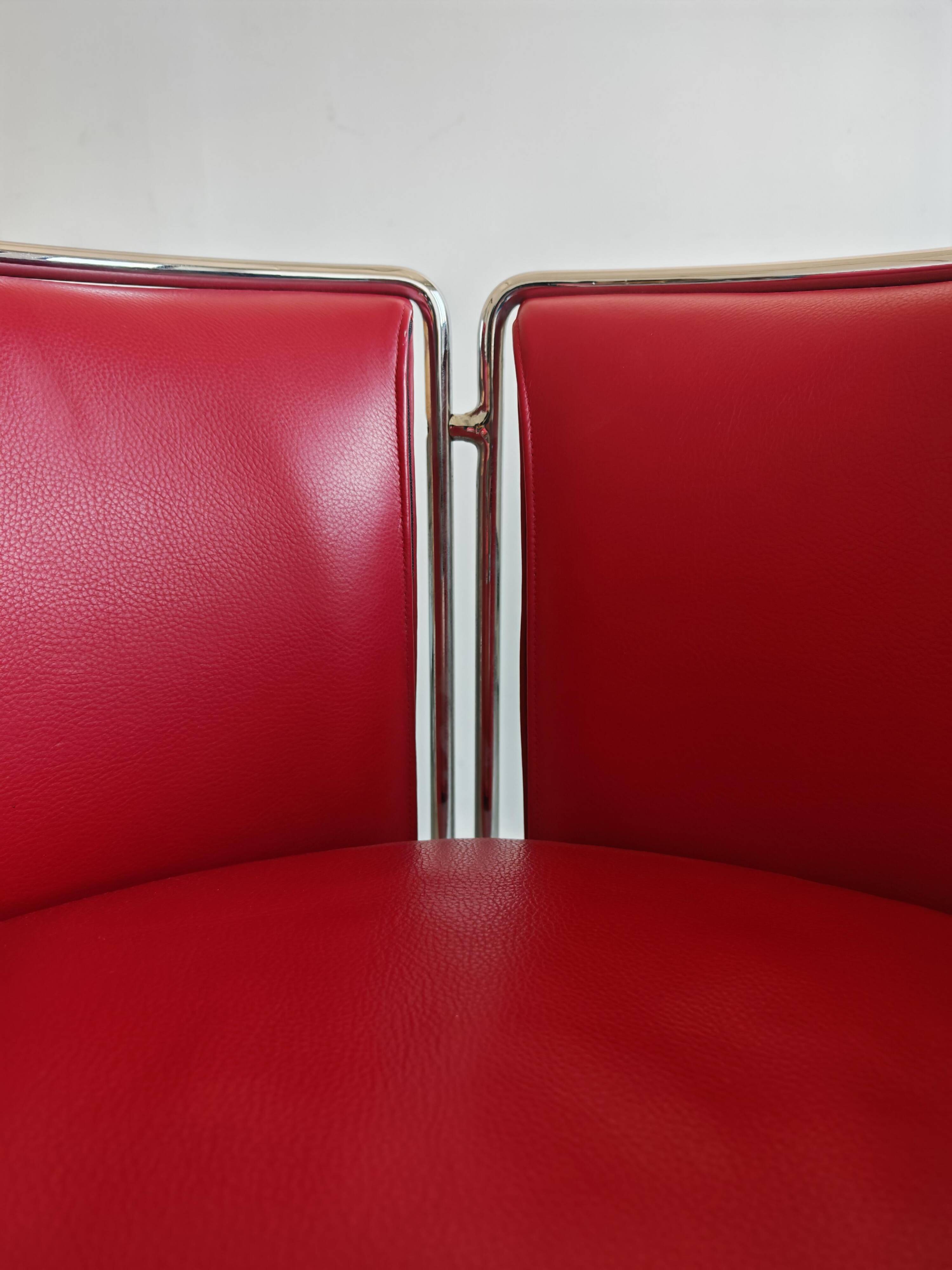 Entelechy series support chairs by John Portman for Saporiti, 1970s.