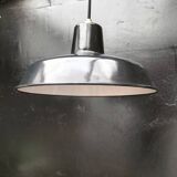Enamelled sheet metal pendant light