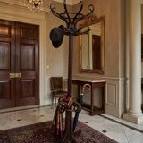 Elegante Appendiabiti a Colonna Stile Thonet